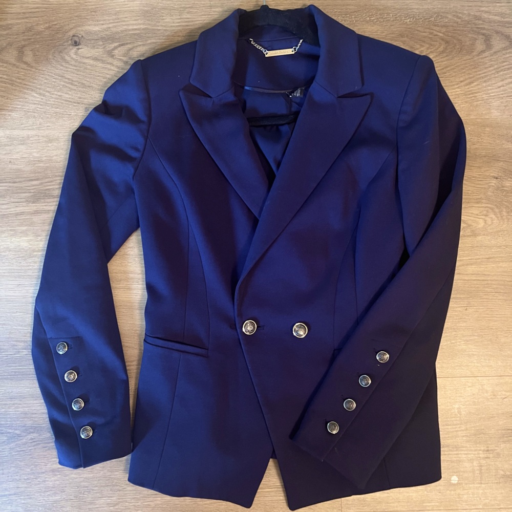 WHITE HOUSE BLACK MARKET SUIT JACKET